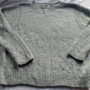 Forever 21 Gray‎ Knit Cut-Out Shoulder Sweater Women’s Medium Minimalist *Read